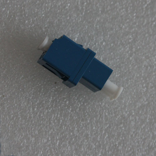 LC/UPC Adapter Singlemode Duplex Blue LC/UPC Adapter Singlemode Duplex Blue