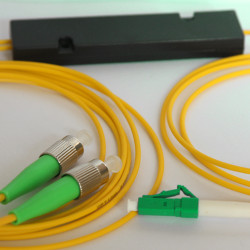 1X2 LC/APC to FC/APC FBT Splitter 9/125 OS2 Singlemode 1X2 LC/APC to FC/APC FBT Splitter 9/125 OS2 Singlemode