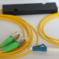 1X2 LC to FC/APC FBT Splitter 9/125 OS2 Singlemode 1X2 LC to FC/APC FBT Splitter 9/125 OS2 Singlemode
